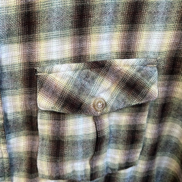 Flyshacker Clothing Company Mens Flannel Long Sleeve Button Down Shirt. Size L - Picture 5 of 5
